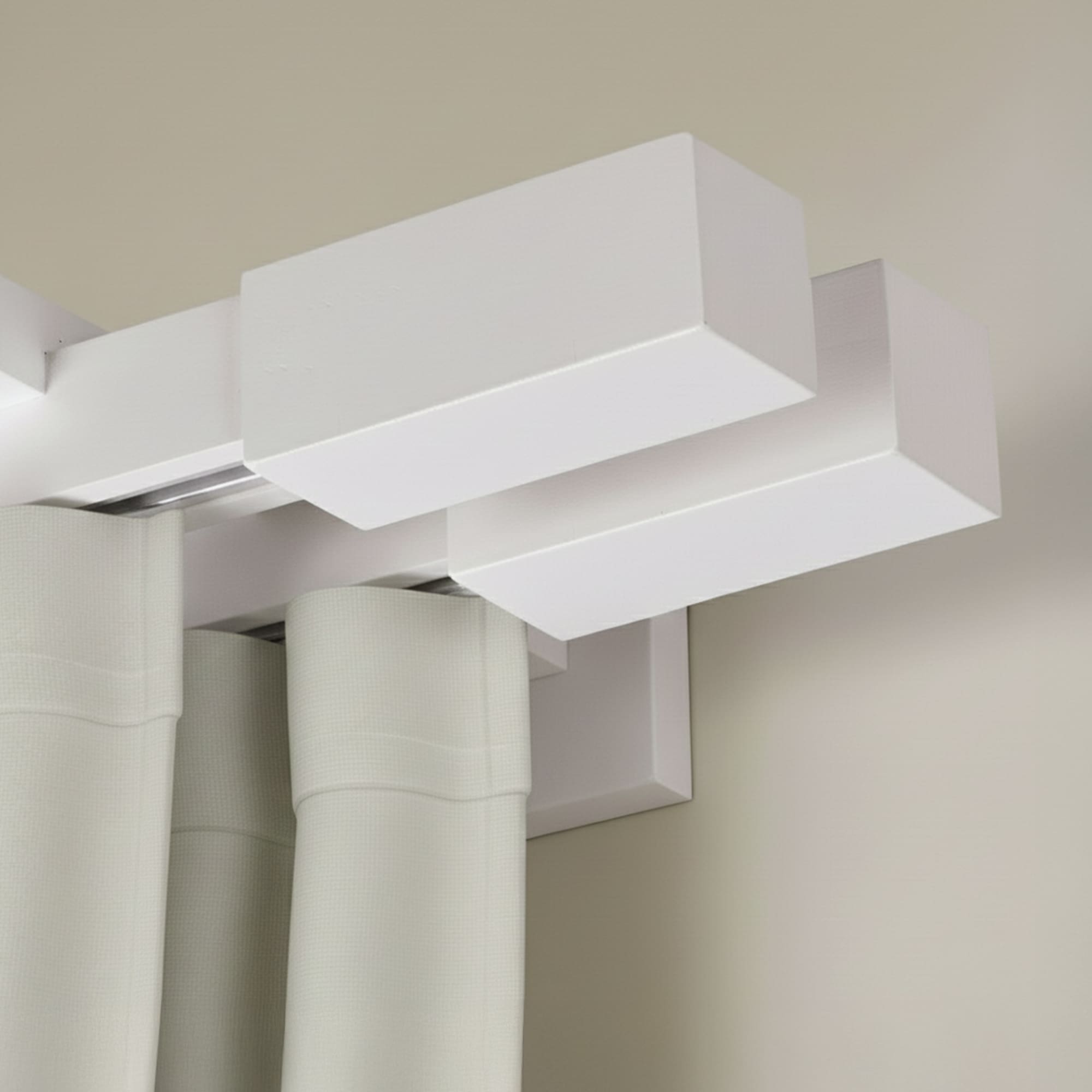 Koľajnica na záclonu a záves Praga z dreva Biela