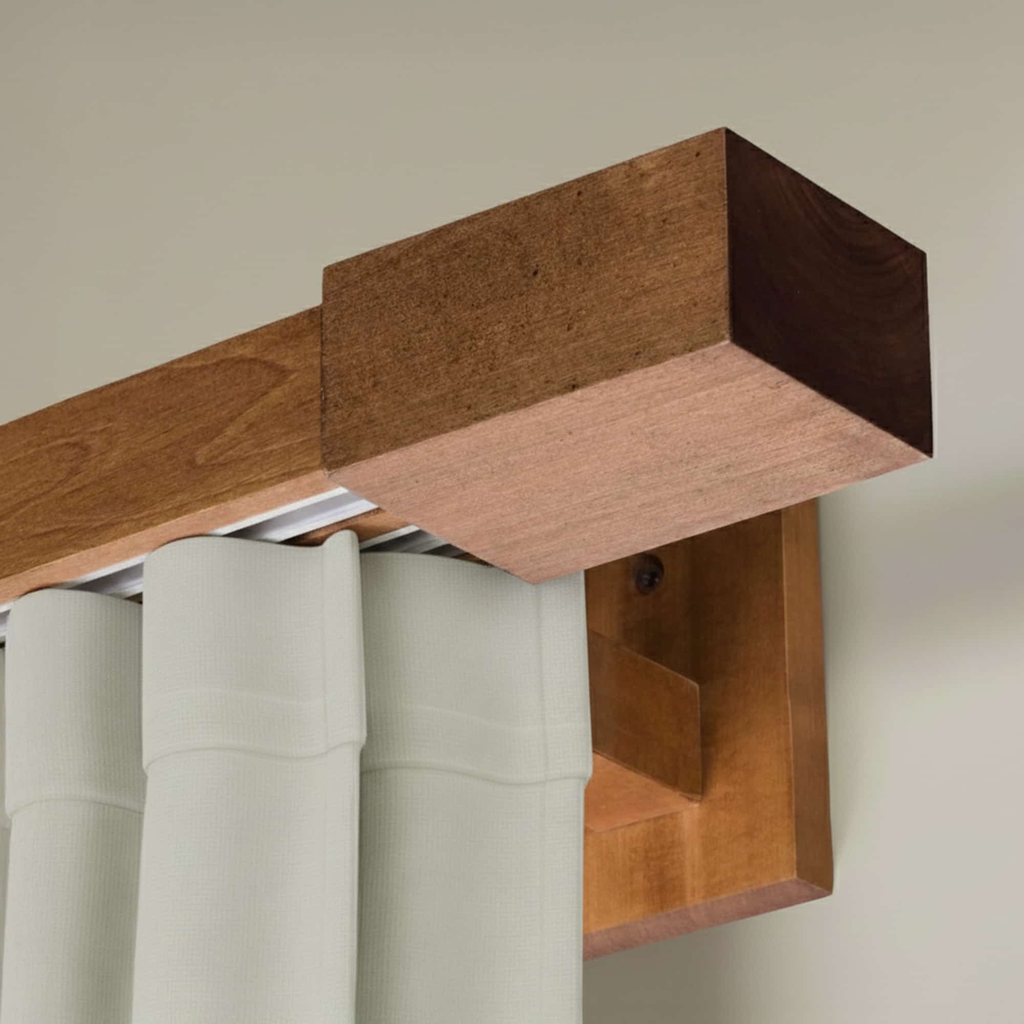 Drevená rímska garniža na záclony a závesy Dub