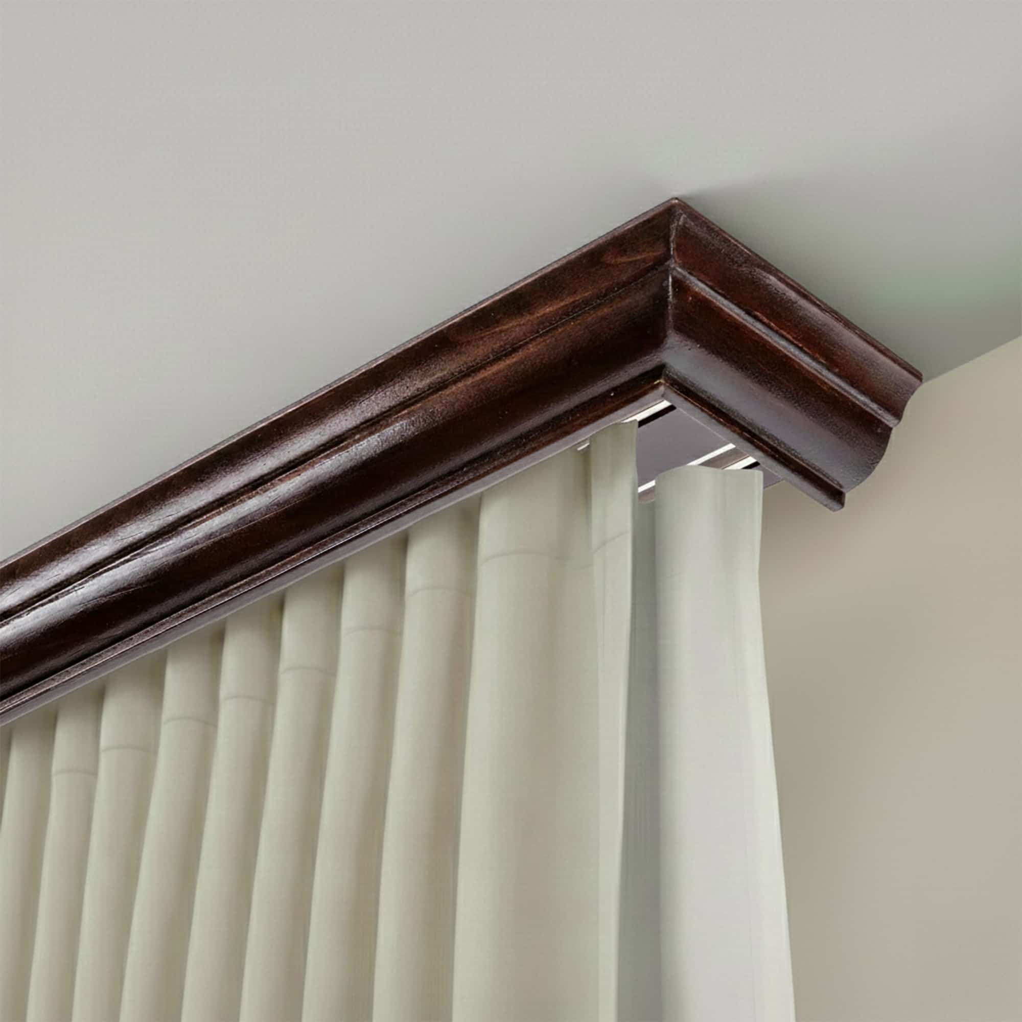 Garníža na záclonu a záves s maskou Filip z dreva Orech