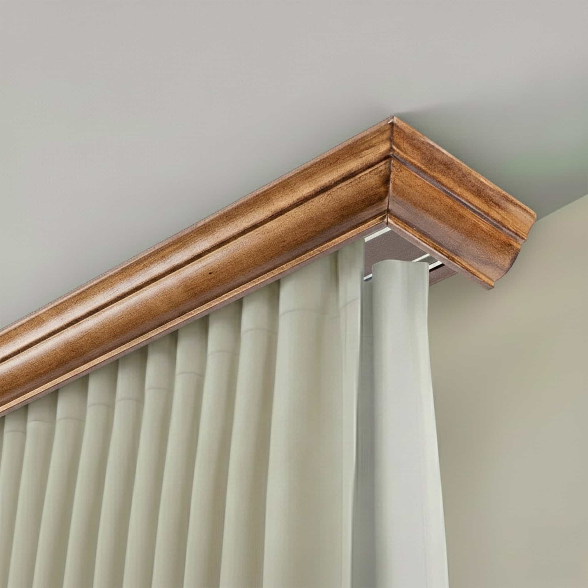 Garníža na záclonu a záves s maskou Filip z dreva Dub