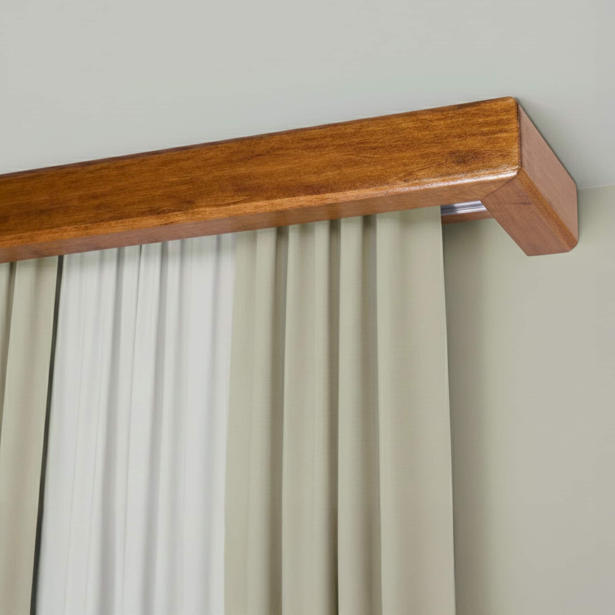 Garníža na záclonu a záves s maskou Štvorcová z dreva Stejar_auriu