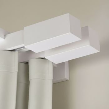 Koľajnica na záclonu a záves Praga z dreva